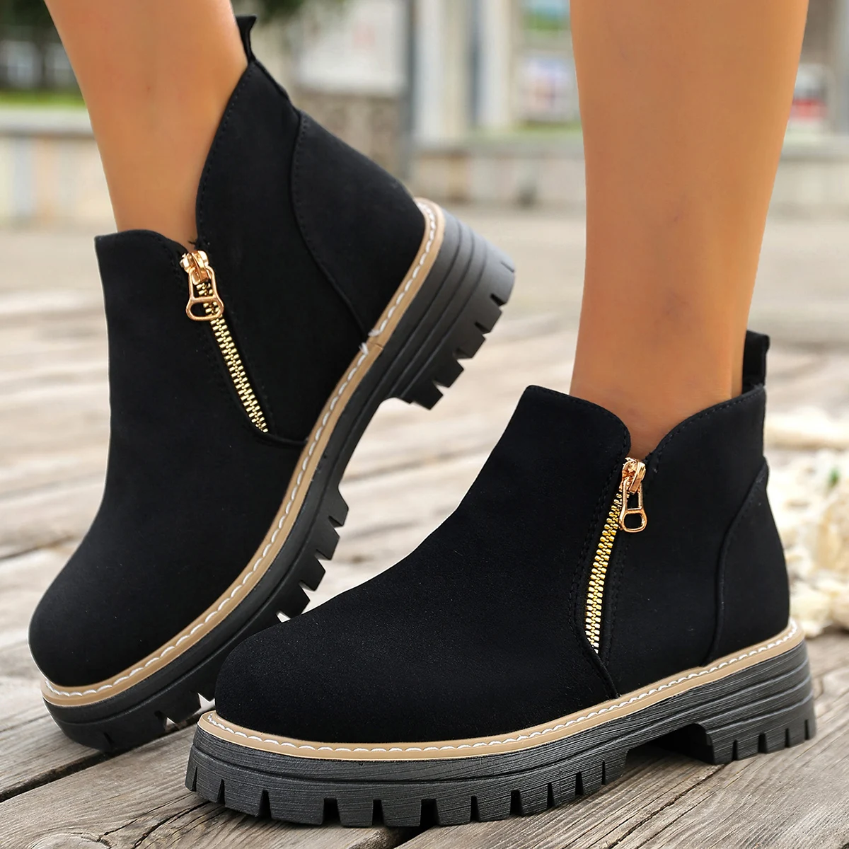 Women Design Shoes Retro Casual Zipper Short Boots Comfortable Versatile Non Slip Fashion Thick Soled Ankle Boots 2025 Autumn
