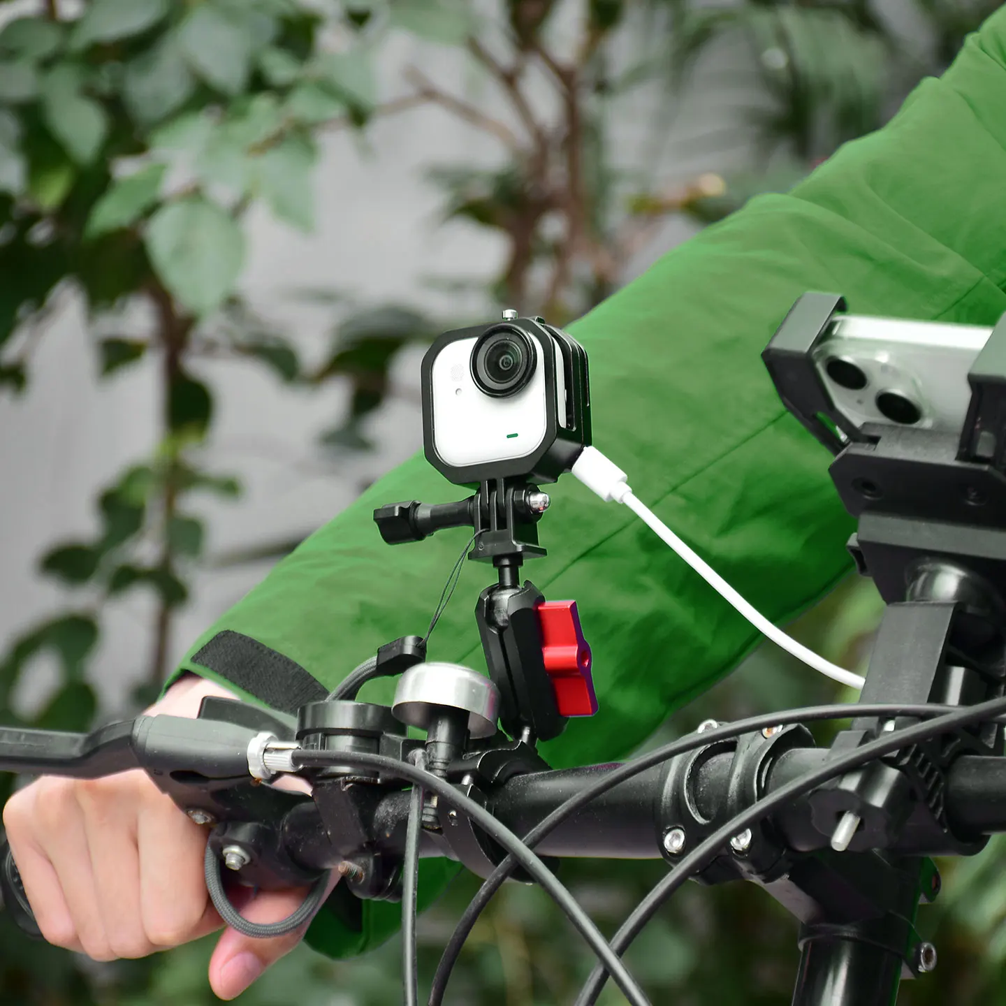 Für Insta360 GO Ultra Kamera Metall-Rig 3-Slot 1/4 Magnetischer Adapter Ladestation Kühlrippen-Gehäuse für Stativ Selfie-Stick Fahrrad