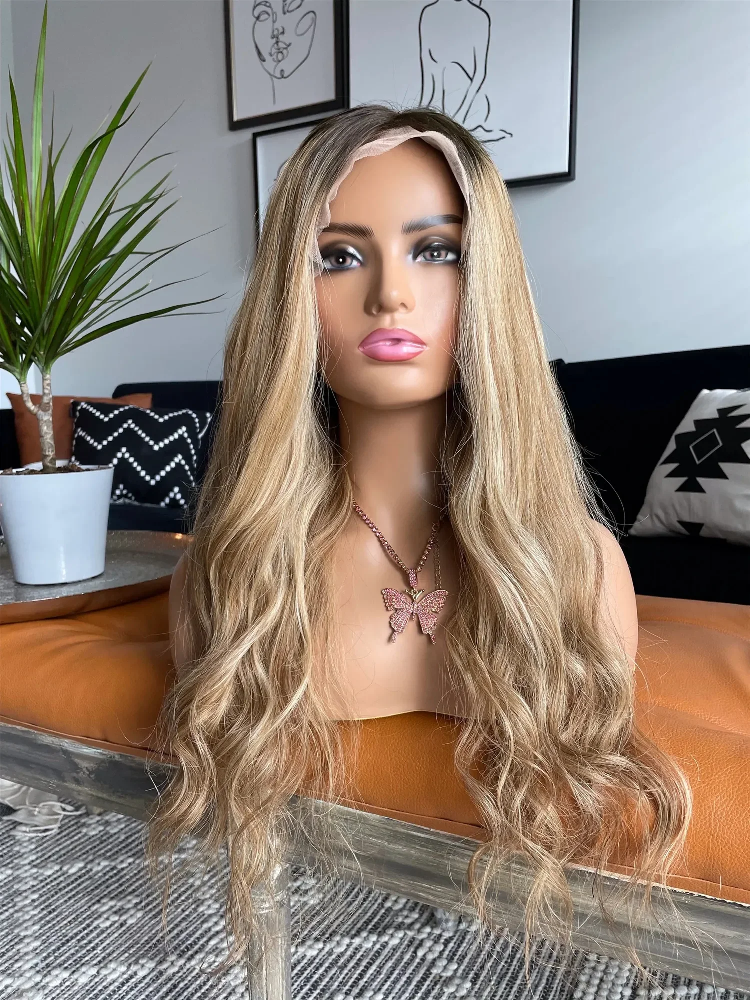 Natural 24 Inch Glueless Wave Women's HD Ombre Blond Front Wig with Pre-Plucked Transparent Lace Frontal for Unprocessed Hair