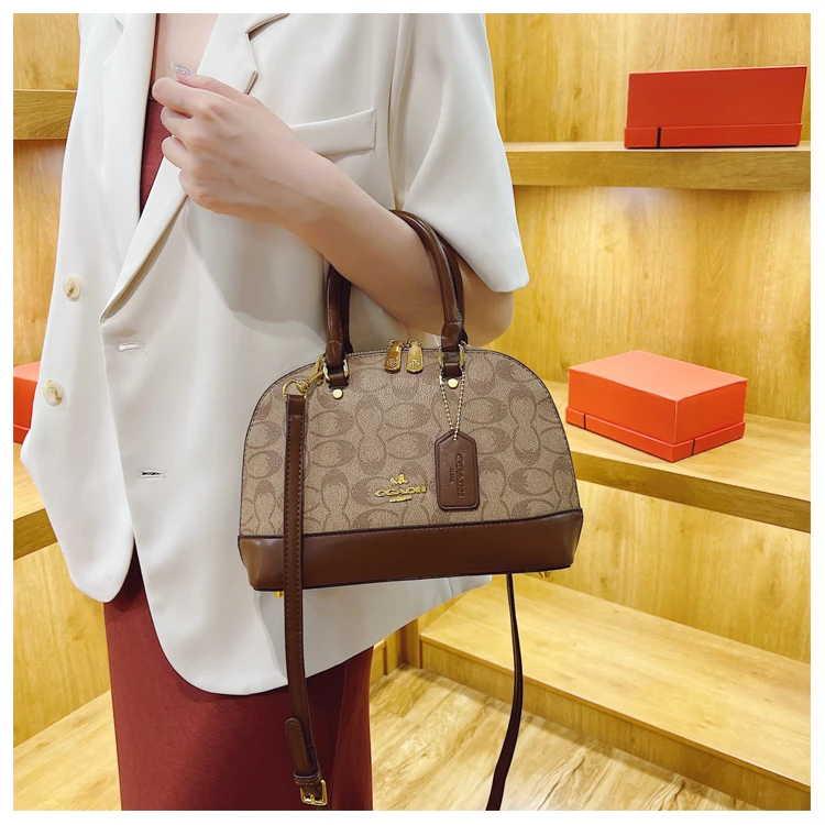 Elegante bolso bandolera de cuero para mujer, bolso de mano cruzado, bolso de diseño, bolso tipo tote, moderno y lujoso.