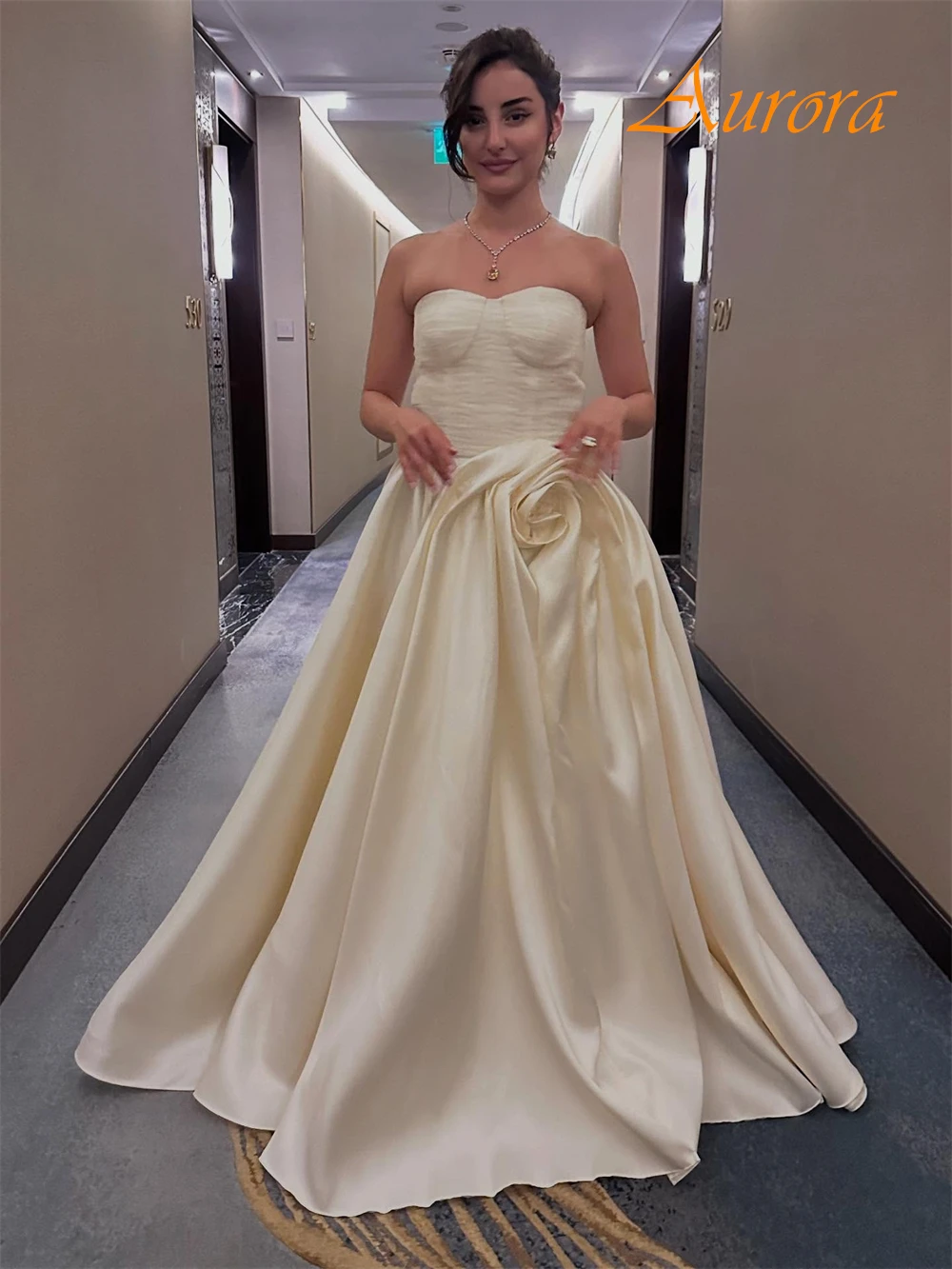 Customized Elegant Strapless Evening Dress and Temperament Satin Special Occasion Gowns and Delicate Flowers Cocktail Dresses