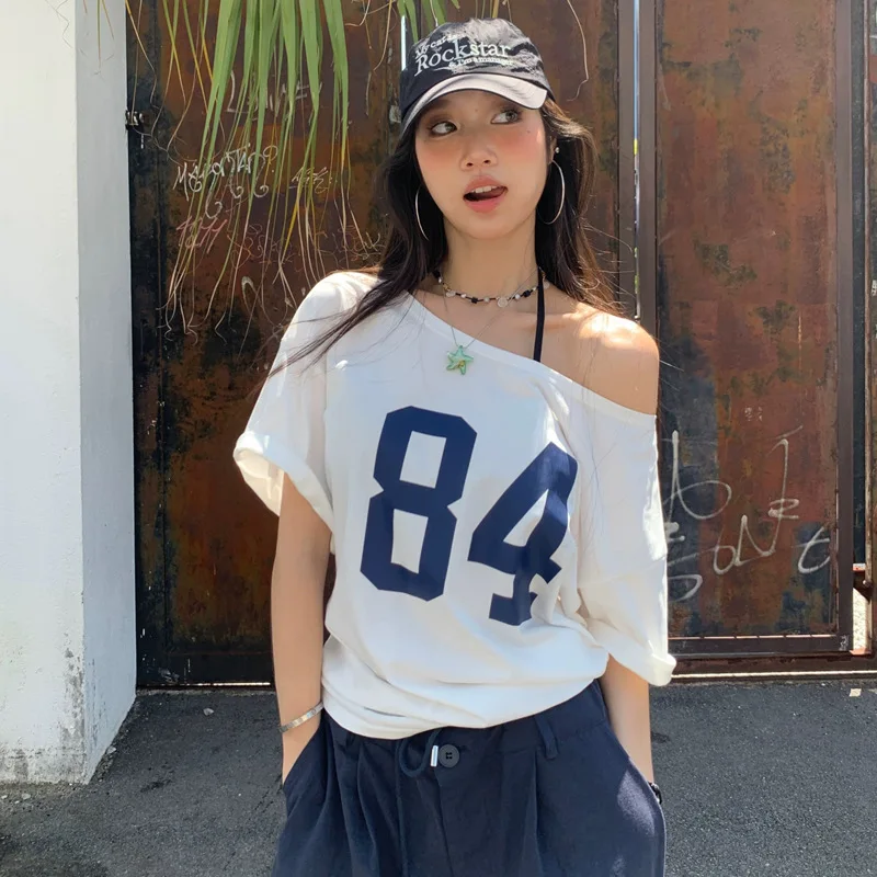 

Off Shoulder Graphic T-shirts Oversize Printed Short Sleeve T-shirt Summer Women Tops Y2k Street Short Sleeve Tee Women Clothes