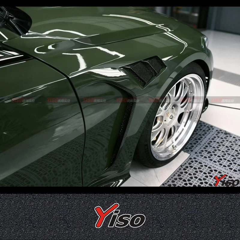 

Suitable for modifying ALPHA N dry carbon fiber fenders and mudguards for the new M3 M4 G82 G83 and G80 models