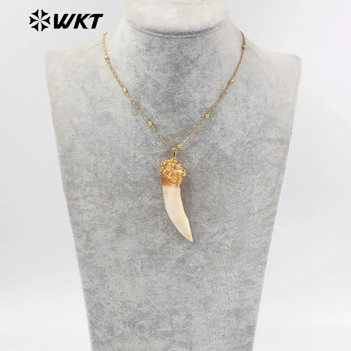 

WT-JN237 New Best-Selling Moon Tooth Gold Beads Necklace Pendant Everyday All-around Jewelry