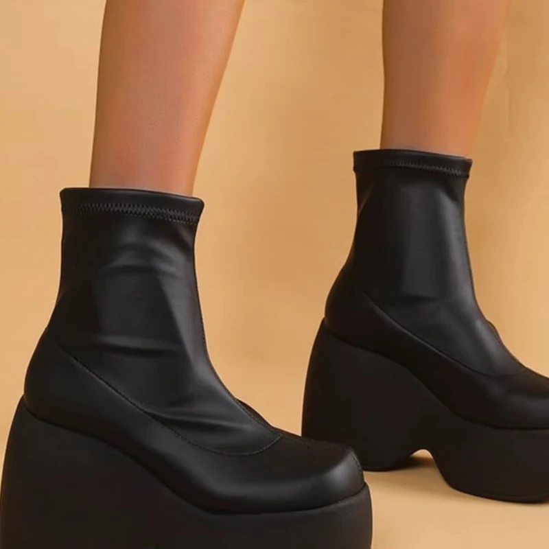 

2026 Women's Black Pu Leather Ankle Boot Wedge Platform Chunky Sole High Heels Casual Street Style Shoes Q-570