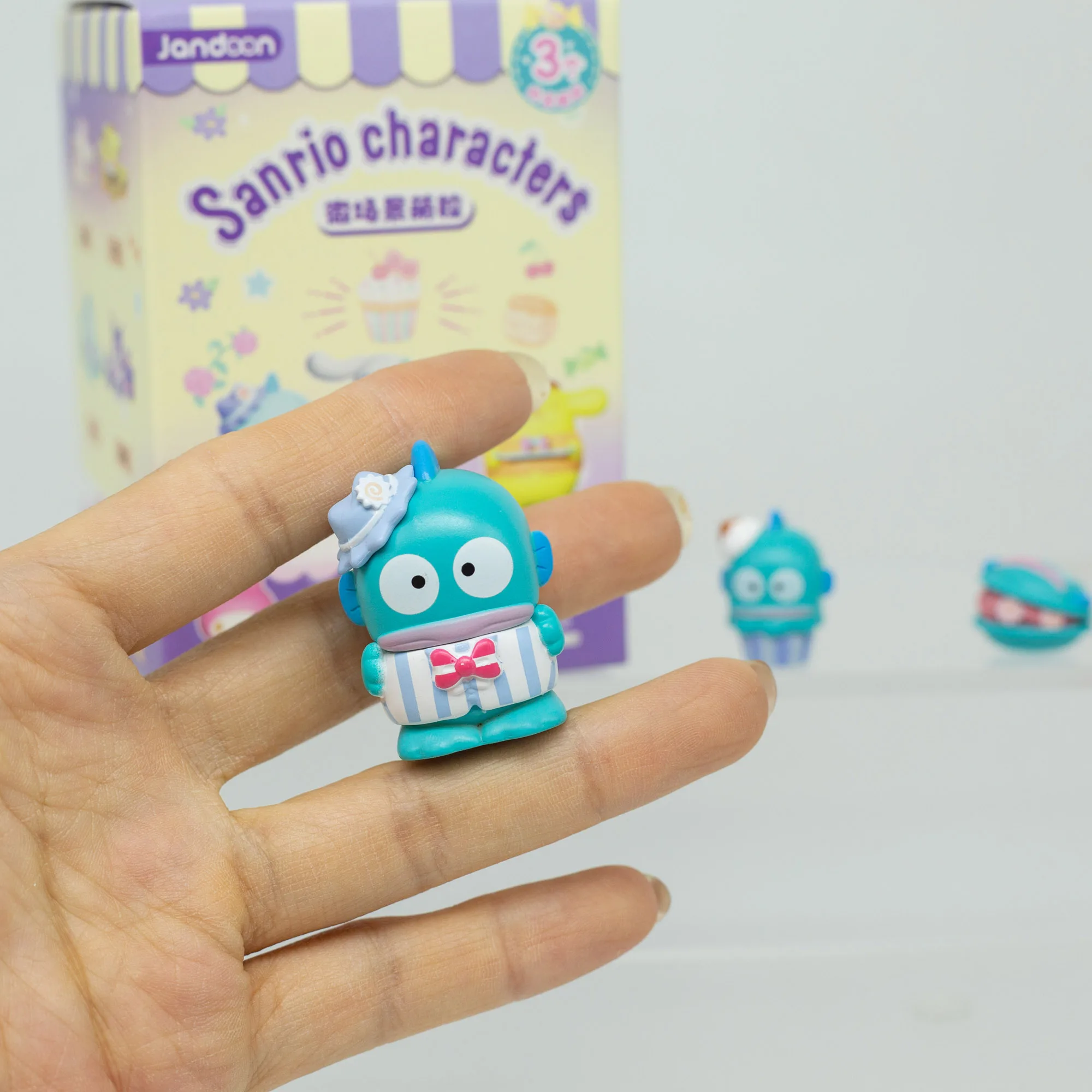 Postacie Sanrio pudełko z niespodzianką Kuromi moja melodia Cinnamoroll Hello Kitty miniaturowe figurki scen zabawki dla dzieci prezenty dekoracja na biurko