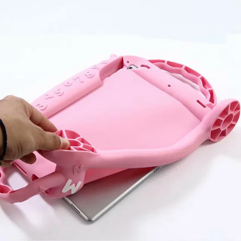 For IPad 11 Inch Case Kids Protective Tablet Hand Holder Case for IPad 10.2 Inch 10.9 Pro 11 Air 7 8 7th 8th 9th Generation Case