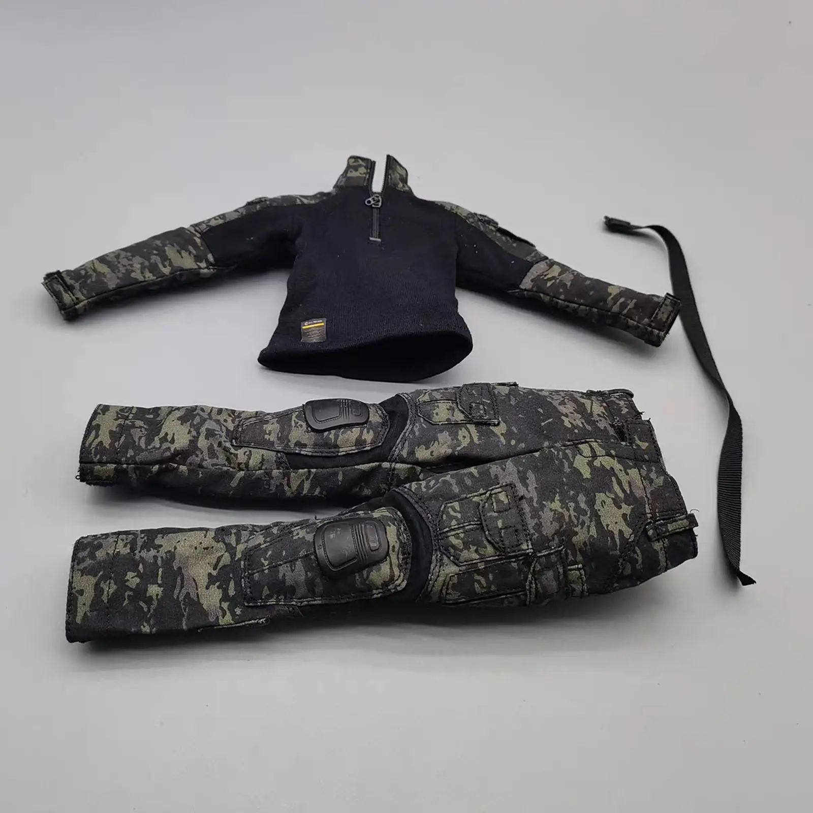 

Набор униформы в масштабе 1/6 включает брюки и топ, модный костюм ручной работы для тренировок на открытом воздухе, реквизит Для 12-дюймового кукольного тела, аксессуар