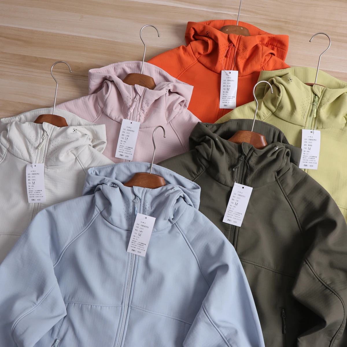  Durable Water-Resistant Men's Hooded Jacket for Outdoor Sports Autumn Fashion Soft  Coat Couple Matching