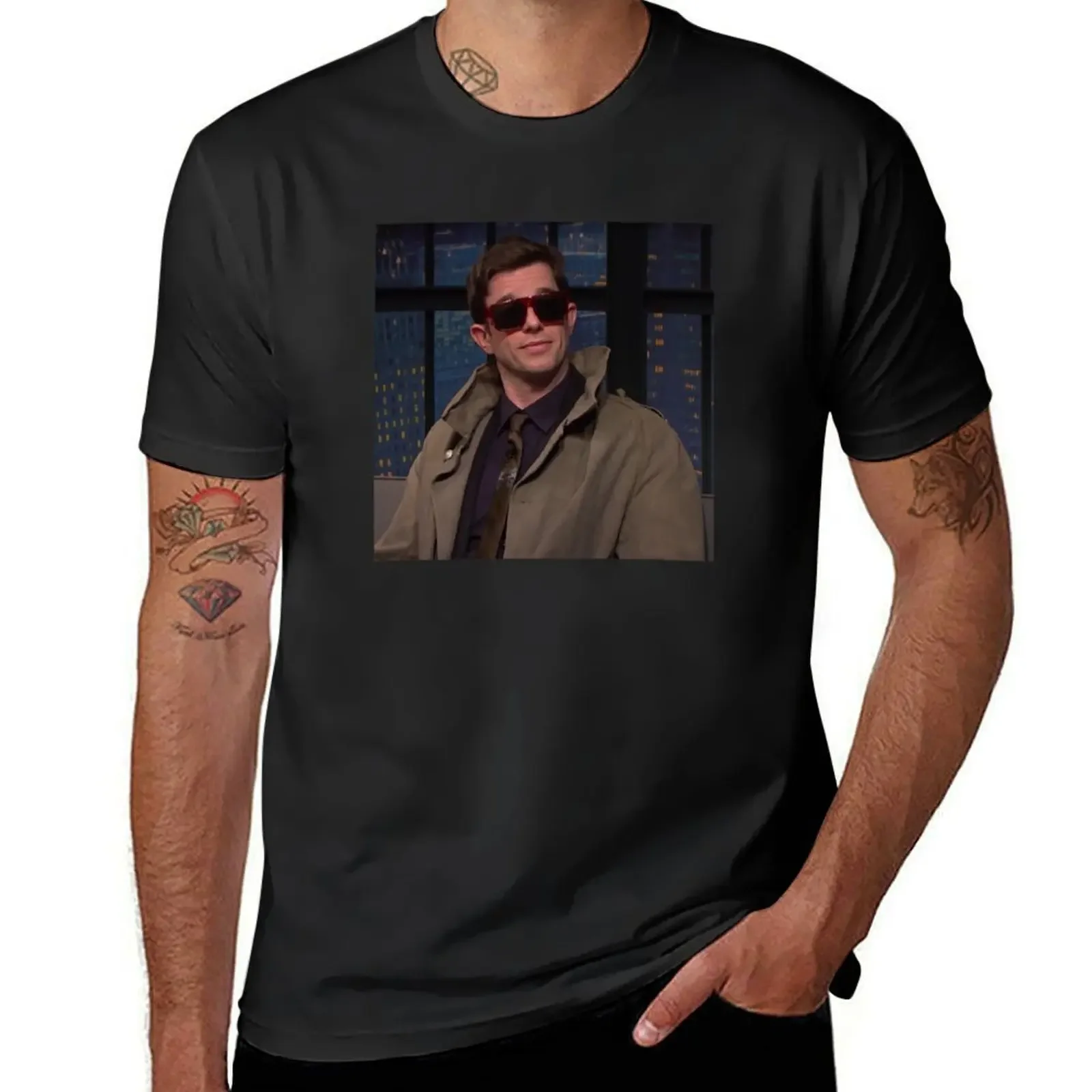 John Mulaney in coat on seth myers T-Shirt tops anime graphic shirts Men's cotton t-shirt