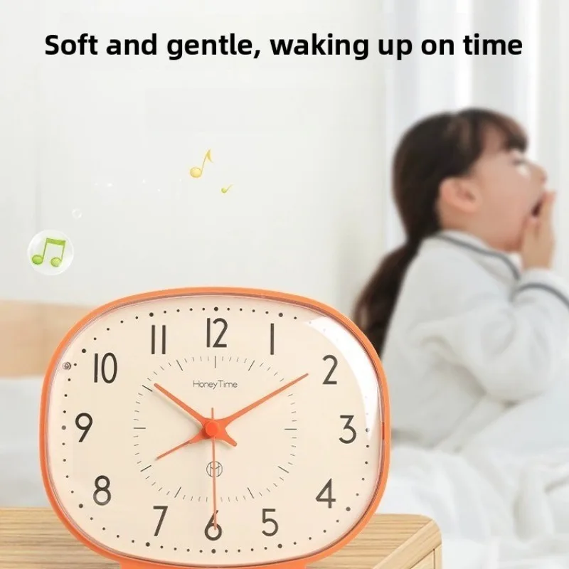 New Bedside Small Alarm Clock Desktop Silent Clock Dedicated for Elderly Bedroom Wake-up Tool Desktop Ornament