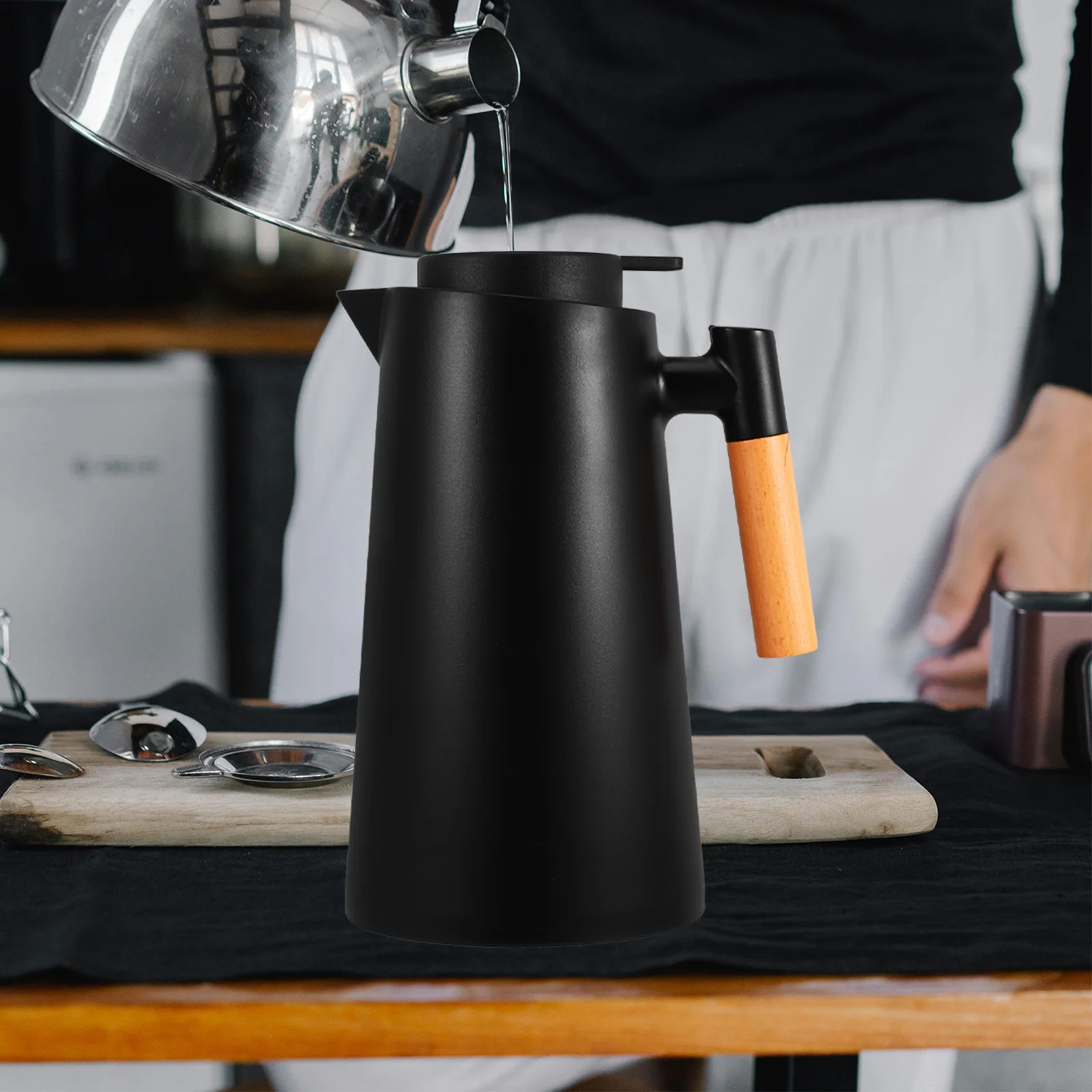 

Thermal Coffee Jug Vacuum Pitcher With Handle Leak-Proof Lid For Home Office Camping Keep Hot Cold Beverages Stainless Steel