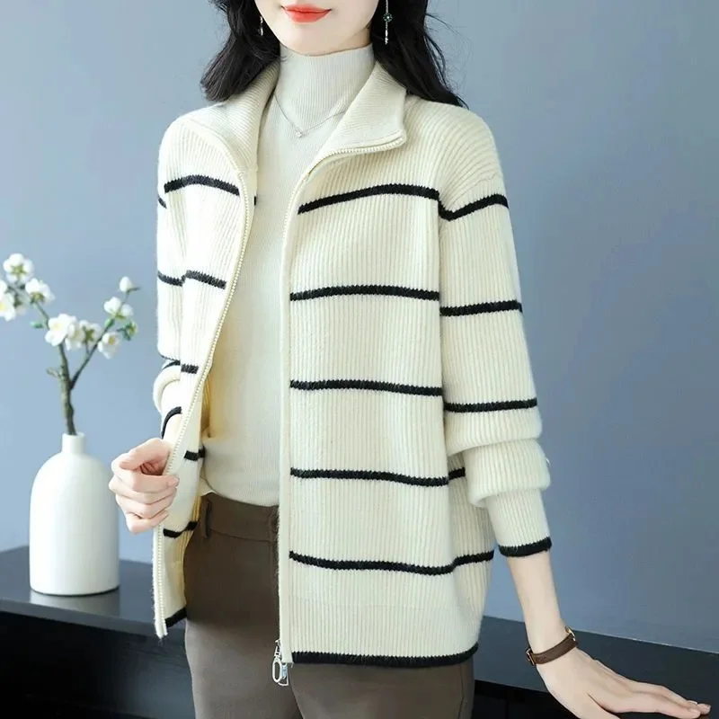 Sweater Rajut Wanita Bergaris Kerah Temperamen Musim Semi Gugur 2025 Baru Kasual Cardigan Resleting Sweater Wanita Jaket Rajut Resleting