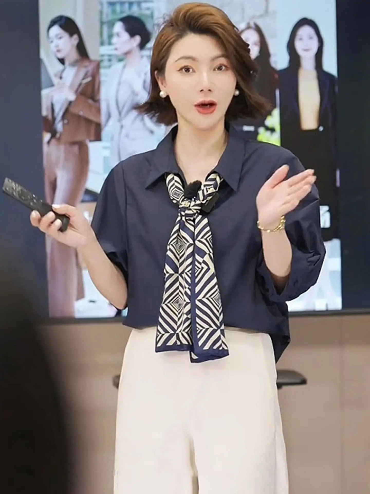 

Женская свободная шелковая блузка Ele Commuter с коротким рукавом, приятная к телу, в корейском стиле, прямого кроя, для лета 2025 года