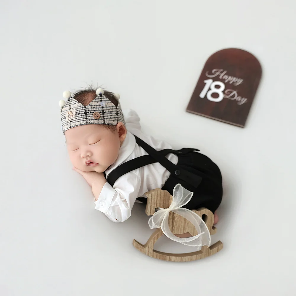 Infant Milestone Photography Props Baby Boy Gentleman Outfit Crown Headband Yarn Balloon/Bear Prop Studio Baby Shoot Accessories