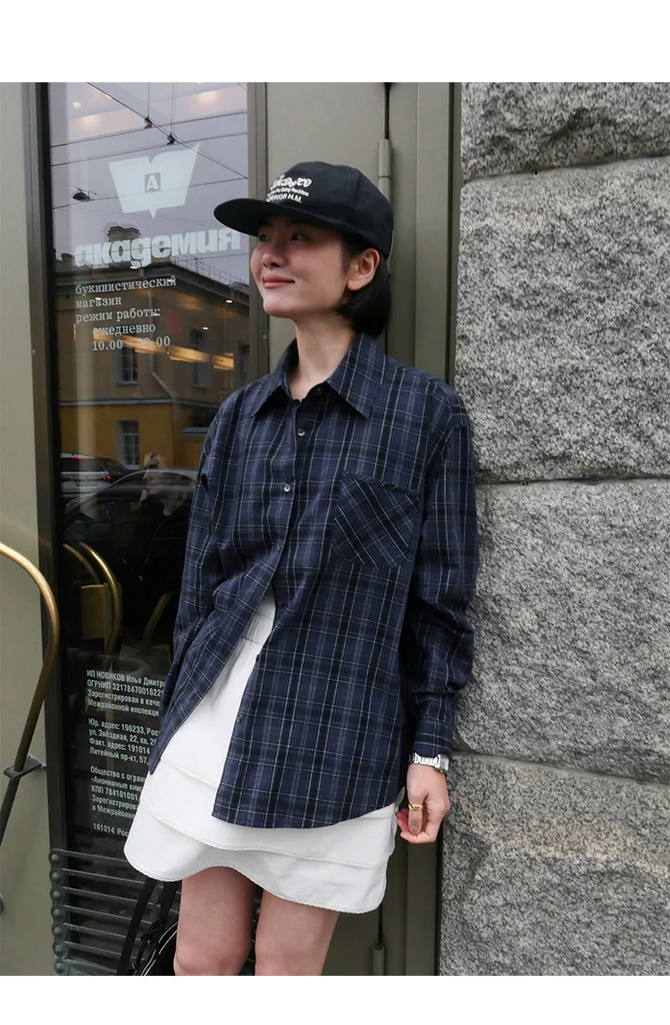 

Spring and Autumn Women's Casual Plaid Collar Long Sleeve Pocket Decorative Loose Shirt