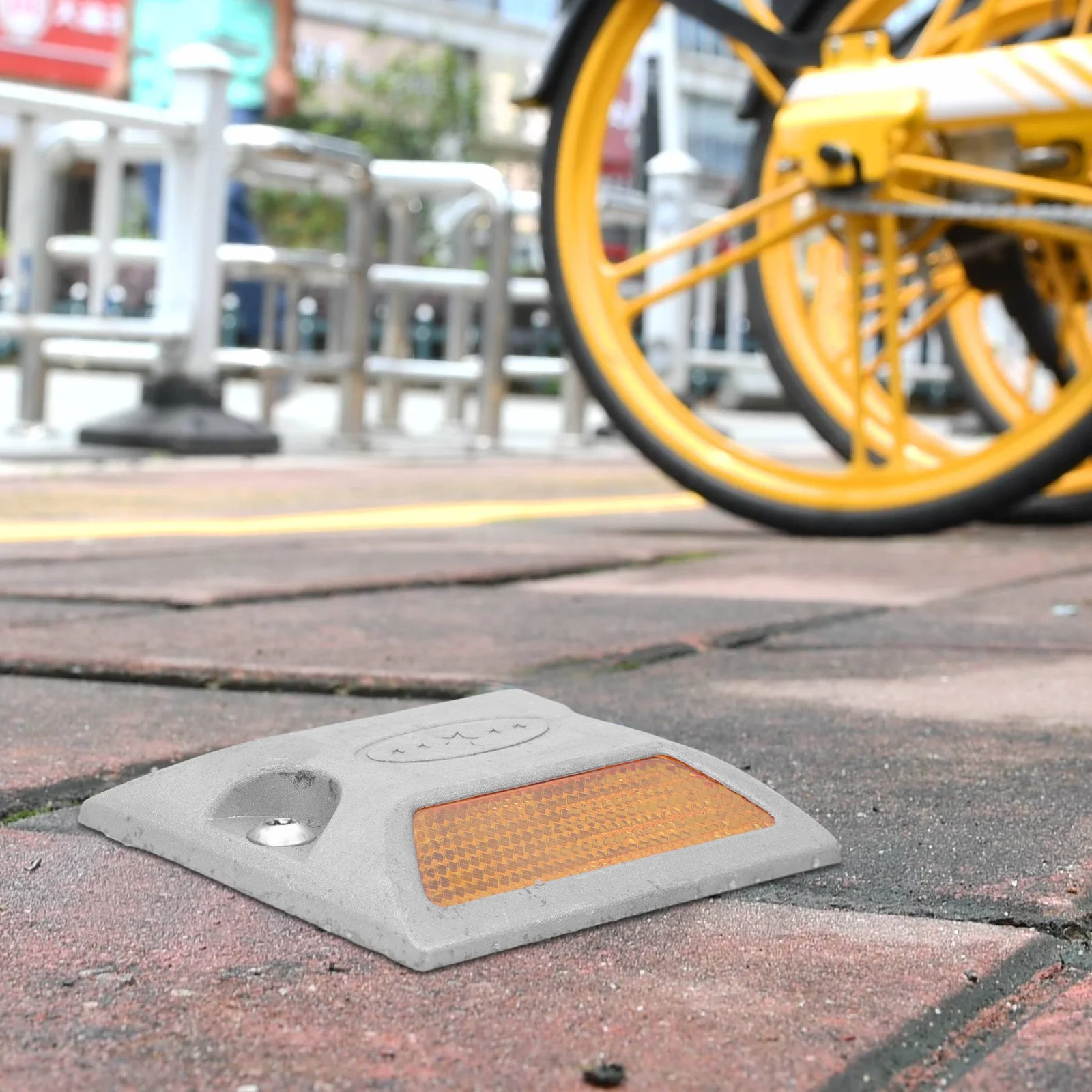 Road Marker Aluminum Stud Reflective Emergency Road Reflector Thickened Design for Highway Safety Traffic Guidance