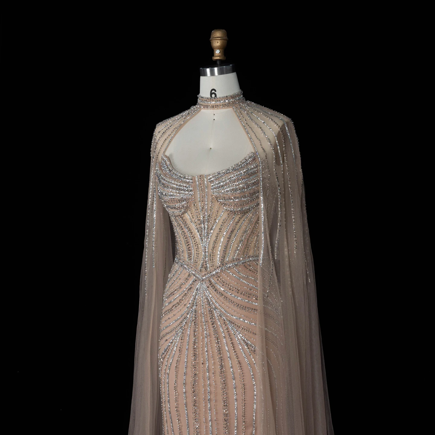 Sharon Said Abendkleid, luxuriöses Meerjungfrauen-Tüllkleid, trägerlos, mit Kristallen und Perlen, arabisch, Dubai, formelles Hochzeits- und Partykleid, SS140, maßgeschneidert – Detail 9