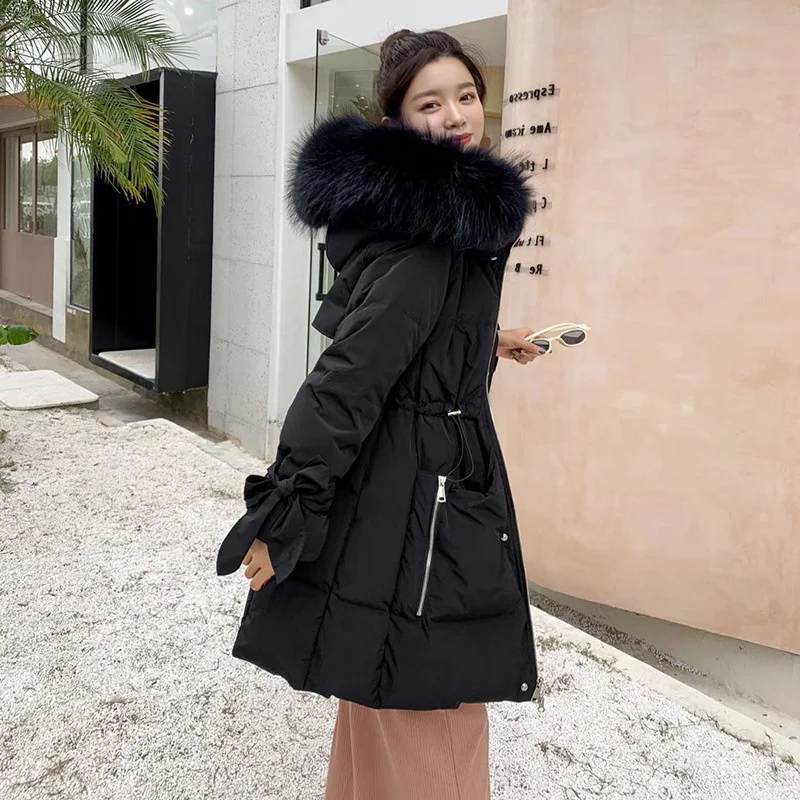 Winter dress new fairy thickened raccoon dog's large fur collar, waist narrower, down jacket, women's medium long coat, white