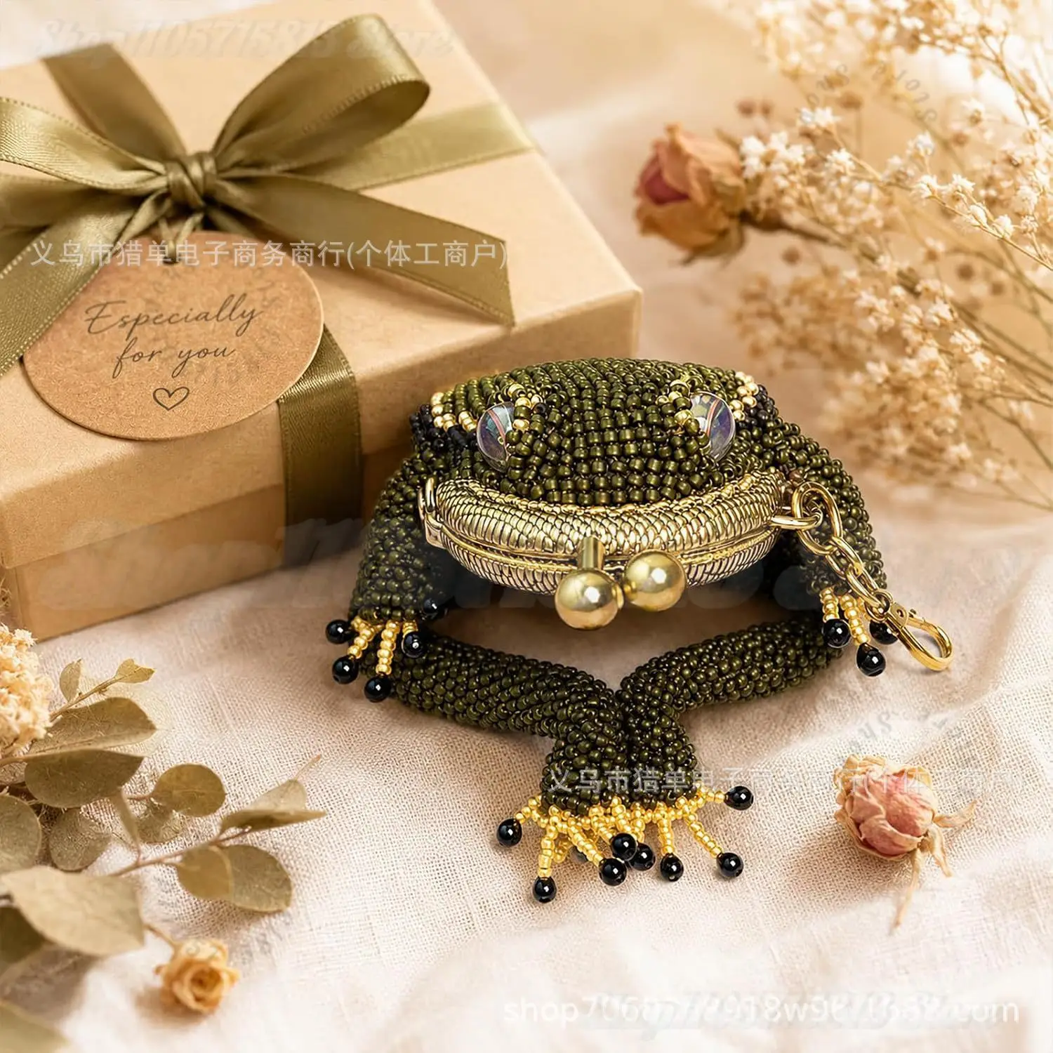 1-3Pcs Charming Frog Coin Purs, Beaded Kiss Lock Keychain Pouch with Lucky Toad Design Handmade Small Purse for Women Gift view 3