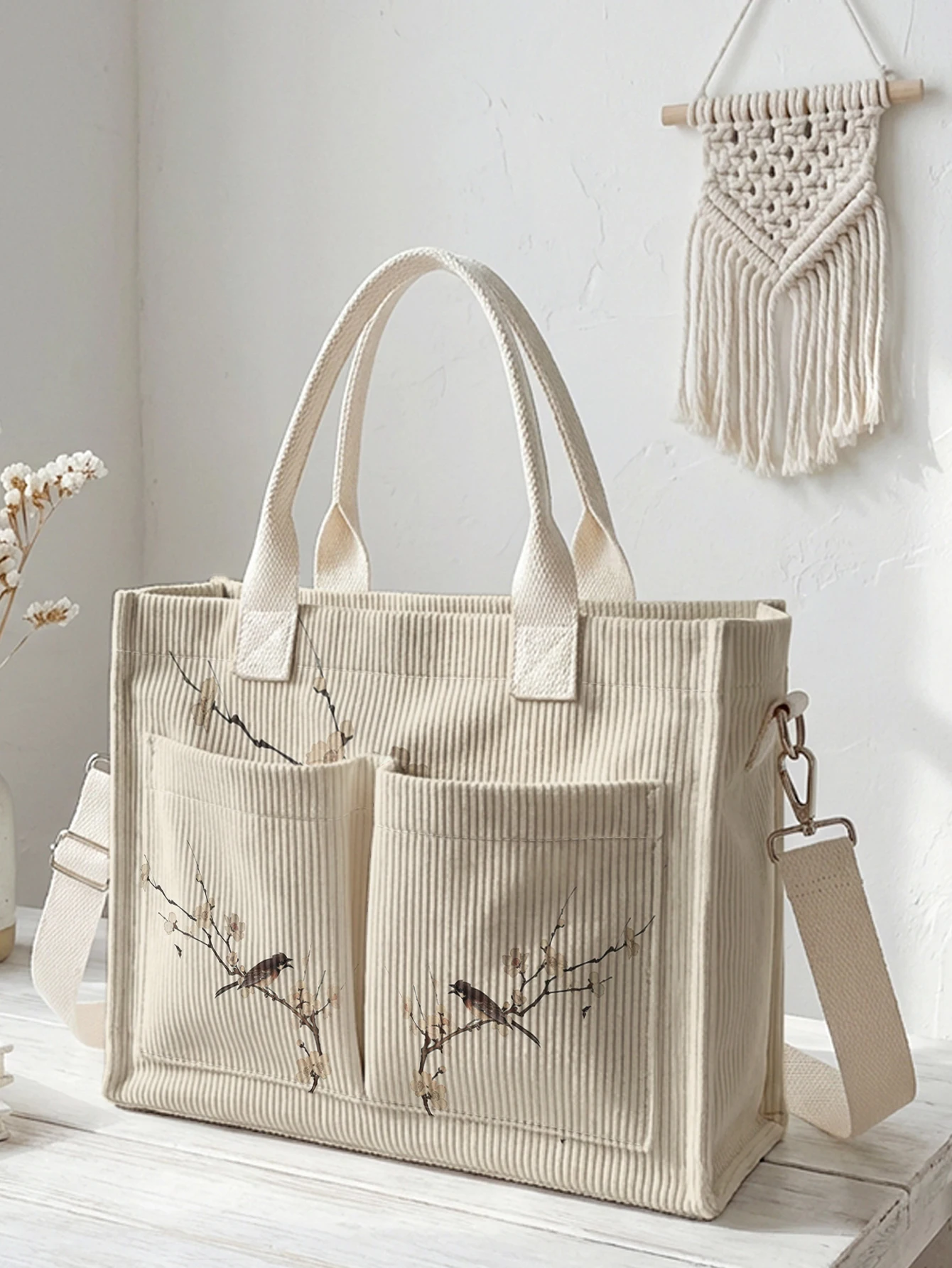 

Винтажная вельветовая сумка-тоут с принтом цветов сливы и птиц, большая вместимость, много карманов, для ценителей искусства, городская сумка через плечо