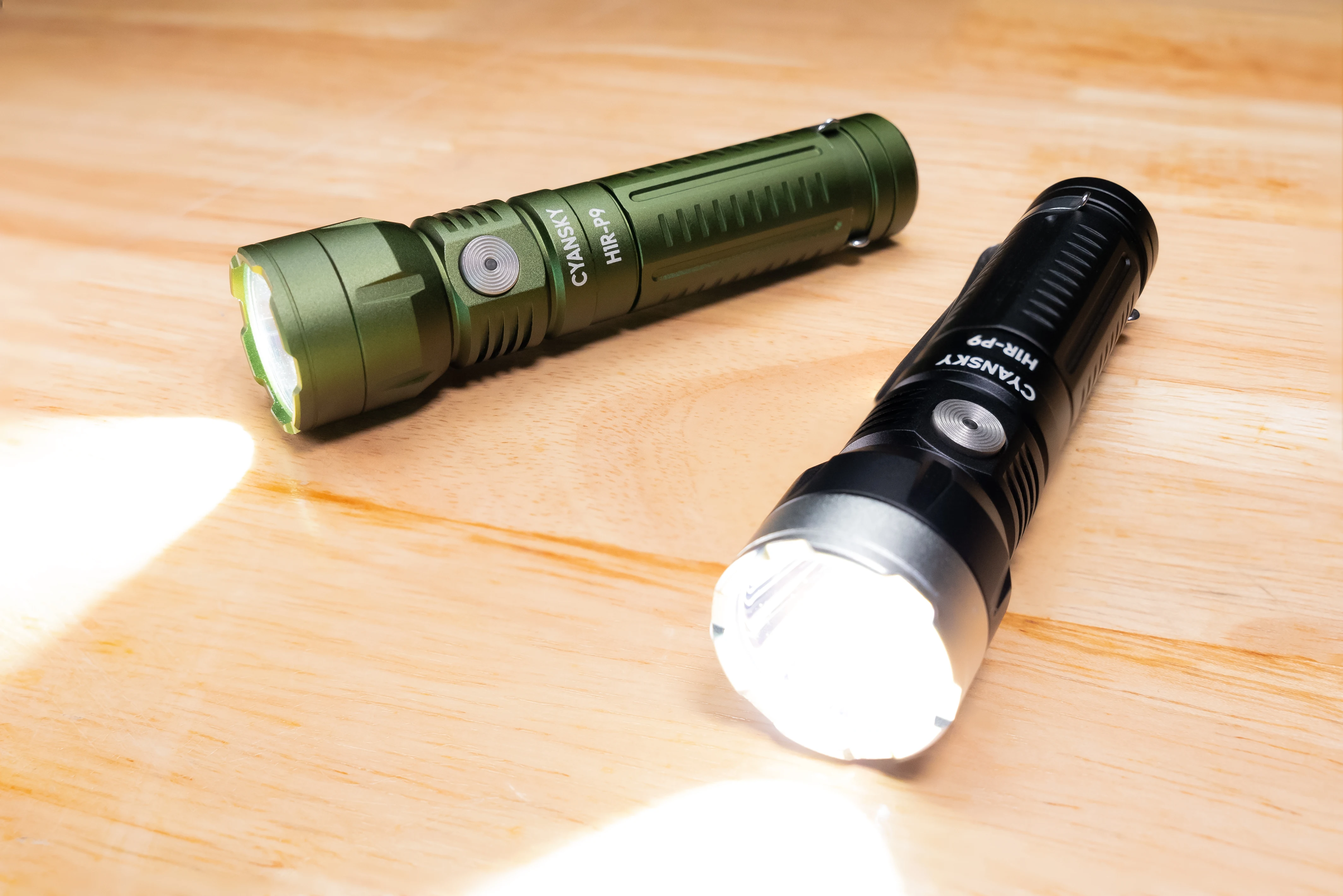 CYANSKY H1R-P9 Torcia EDC 14500 con 1300 lumen Uscita 240M Mini torcia ricaricabile multifunzionale da campeggio
