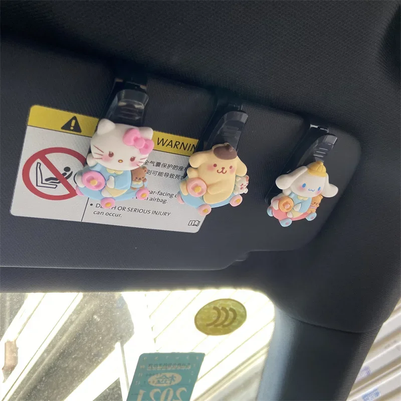 

Kawaii Sanrio Anime Car Sun Visor Glasses Storage Box Kuromi Cinnamoroll Cartoon Car Sunglasses Storage Clip Cute Doll Gift