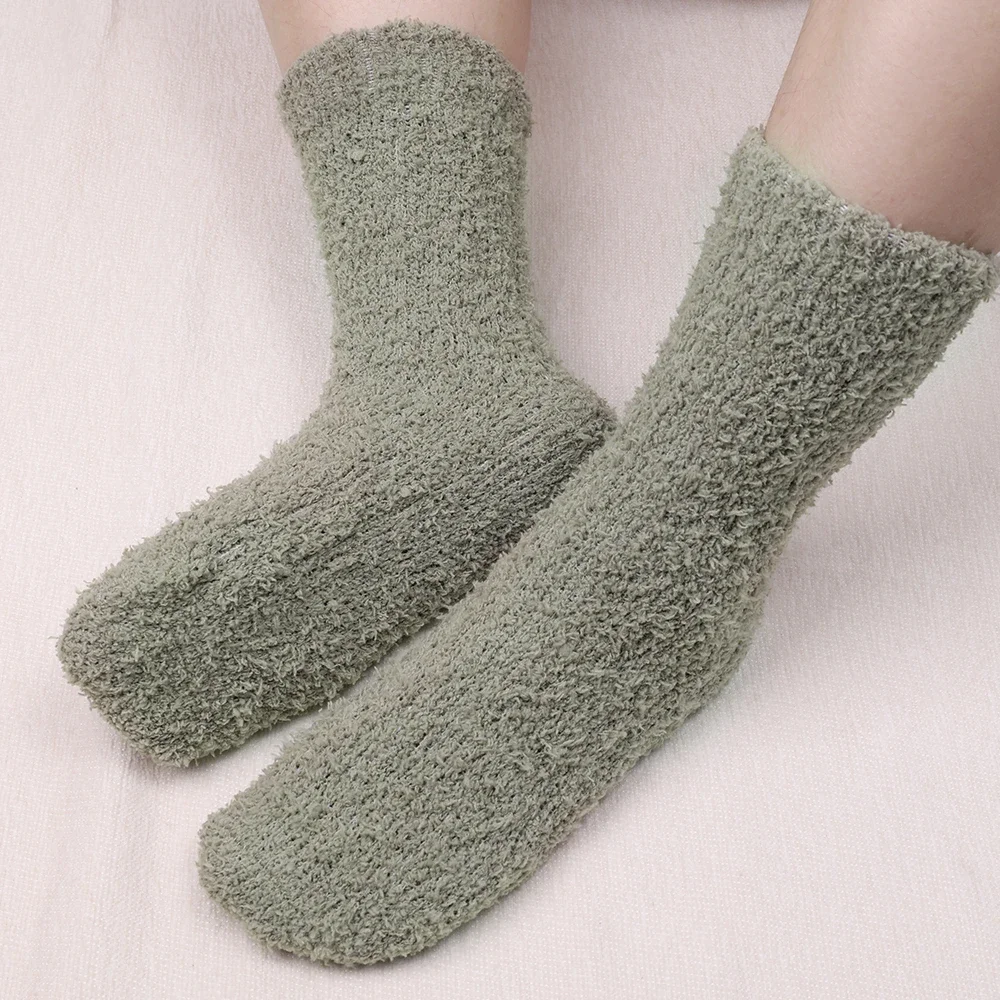 3Pairs Winter Warme Samt Socken Männer Korallen Fleece Verdickt Plus Strumpf Flauschigen Boden Schlaf Mittelrohr Kältebeständig Thermische Socken