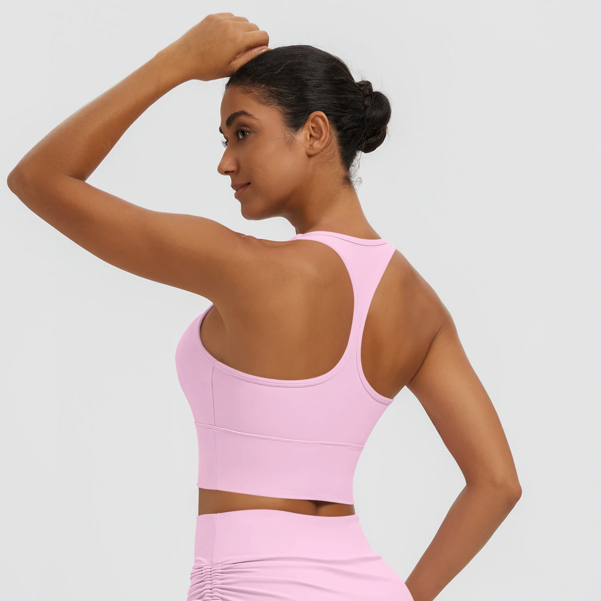 Schnell trocknendes, sexy Yoga-Top in I-Form, stoßdämpfendes Lauf-Yoga-Oberteil mit Brustpolster, einfarbiges Sommer-Fitness-Oberteil für das Training. – Detail 40