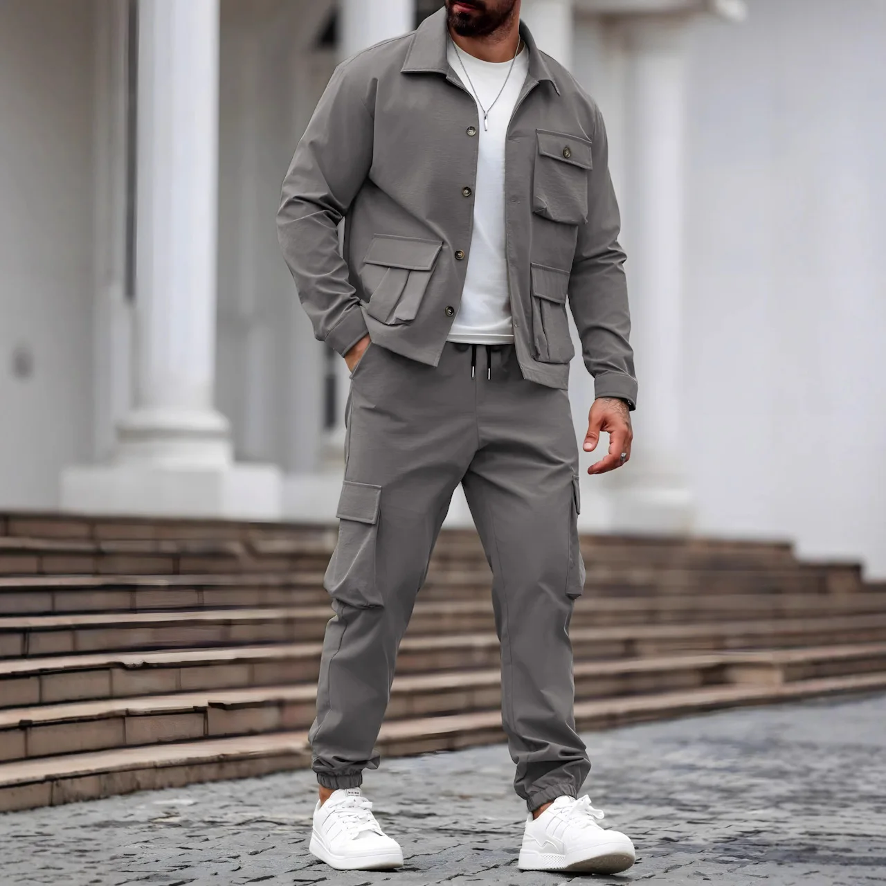 Neues Herren-Casual-Arbeitskleidungsset, langärmliges Hemd mit Knöpfen + Cargohose mit Kordelzug, ein Street-Style-Outfit-Set.