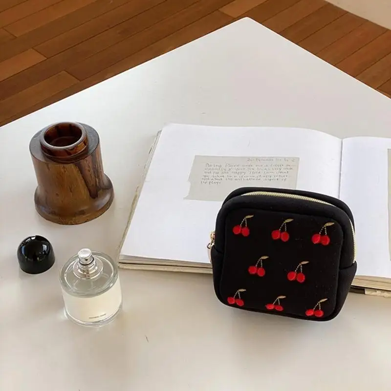 

QX2E Cherry Cosmetic Bag Advanced Simple Portable Large-Capacity Storage Bag