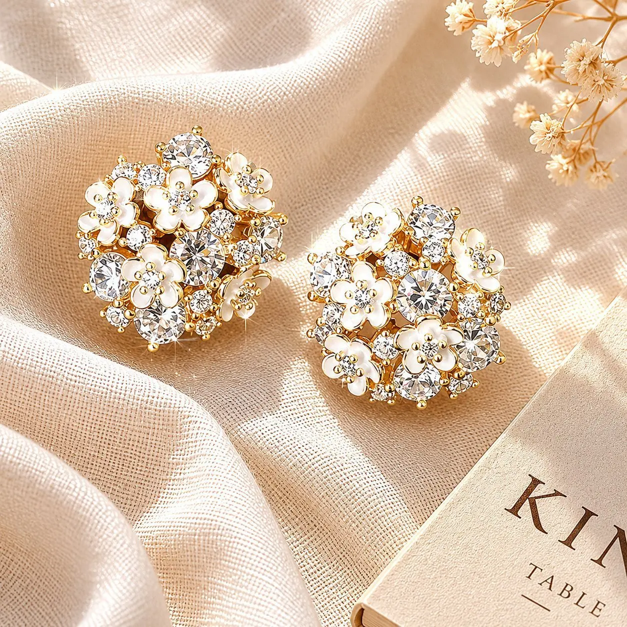 Shiny Zircon Hydrangeas Stud Earrings for Women Elegant Geometric Flower Earrings Banquet Wedding Jewelry Accessories Gifts