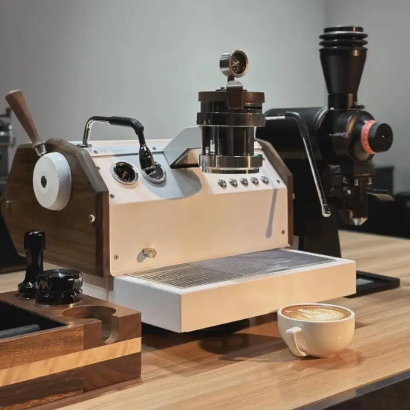 Flagship Big G Italian semi-automatic coffee mac hine for commer cial use