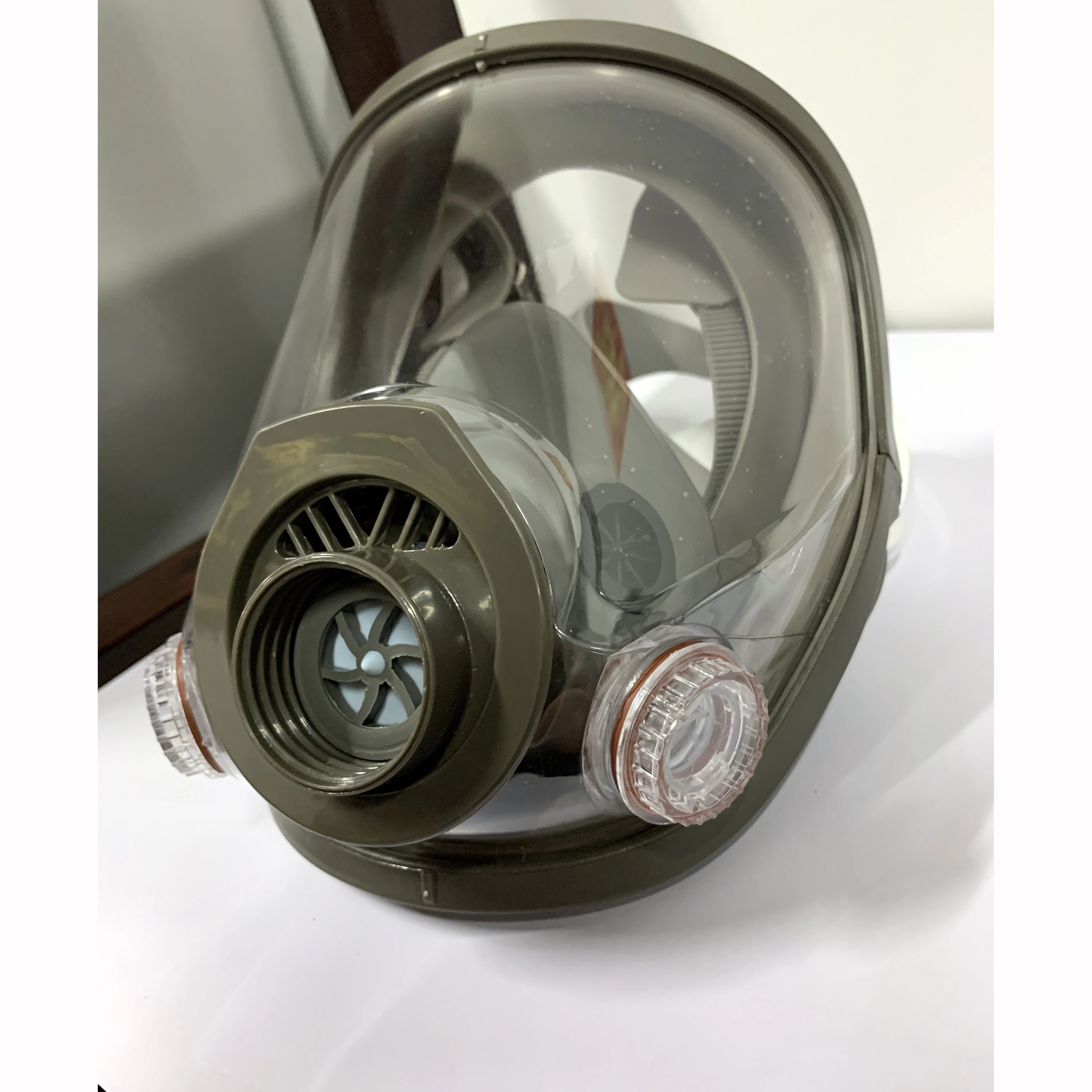 Máscara de gas 6800 multiusos de tres puertos, filtro reemplazable de pulverización industrial, soldadura de vapor orgánico, pintura en aerosol,