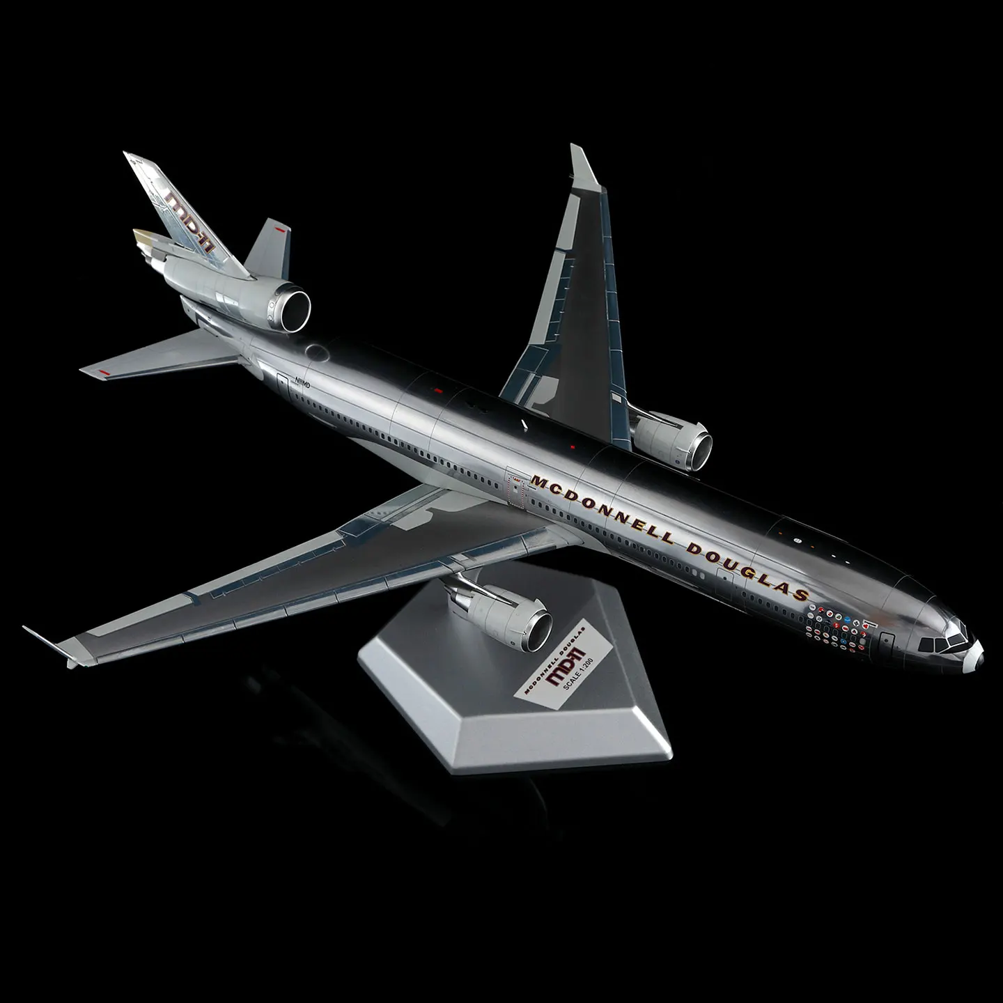 L2105 طائرة قابلة للجمع هدية أجنحة SQ 1:200 ماكدونيل دوغلاس MD-11 [لون المنزل[ نموذج طائرة دييكاست N111MD