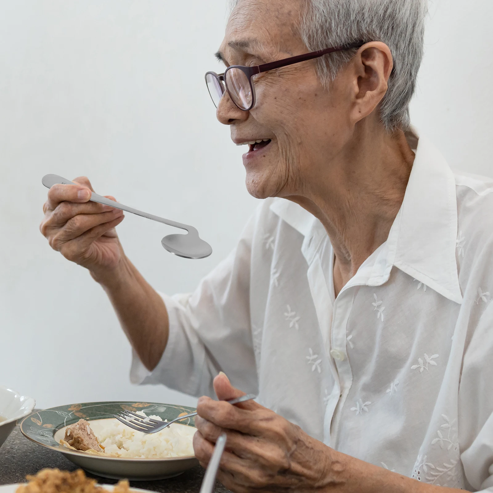 

Spoon Tableware Feeding Auxiliary Ergonomic Angled Stainless Steel Spoon For Elderly Patients Self-Feeding Lightweight Durable