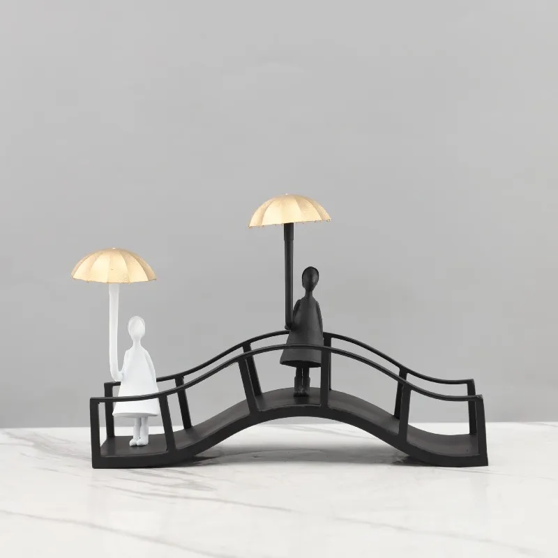 Modern Creative Metal Character Arch Bridge Resin Ornaments Living Room Entrance Room Character Display Crafts Birthday Gifts