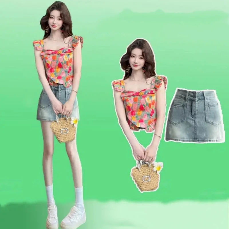 

Женские тонкие рубашки без рукавов с цветочным принтом в стиле бохо, мини-джинсовые юбки, костюмы из двух предметов, женские летние топы на бретелях, джинсовая одежда, одежда 2023 г.
