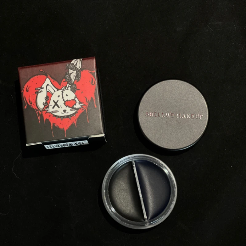 

Shellwe Makeup x Freya86 Punk Bunny Lip Mud Demin