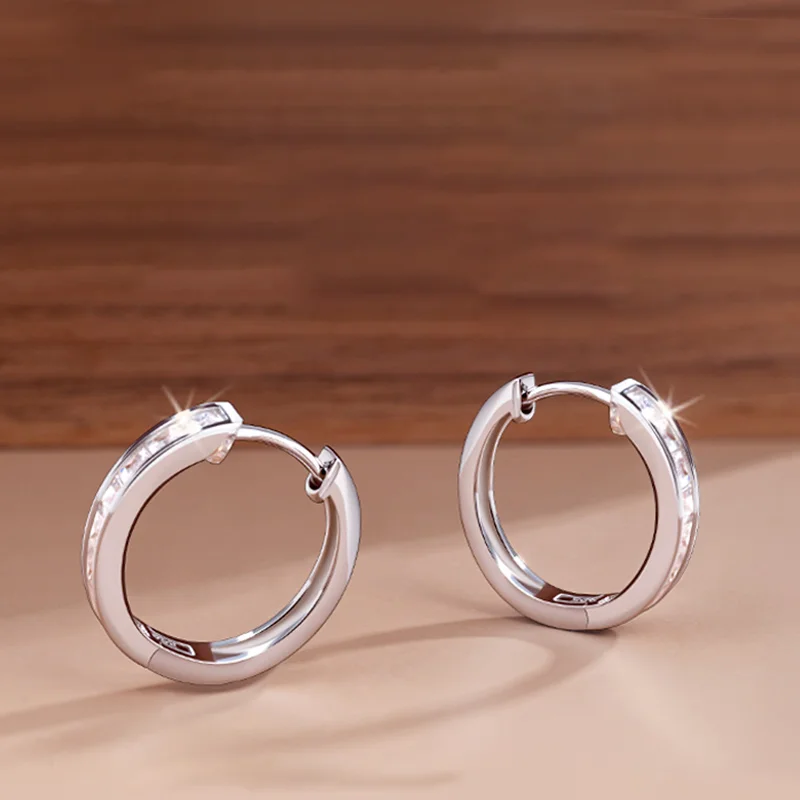 925 Sterling Silver Earrings Fashionable Individualistic Simple Niche Shiny Design Versatile Pierced Earrings for Women