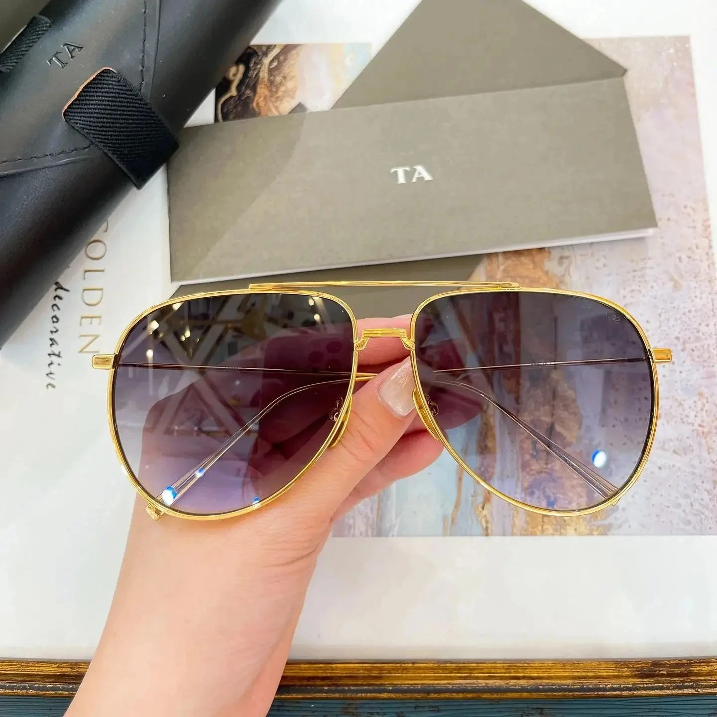 

Authentic For DIYTA DT DTS160 Gradient Driving Anti-Glare Men Women Sun Glasses Retro Leisure UV400 Male Couple Eyewear With Box