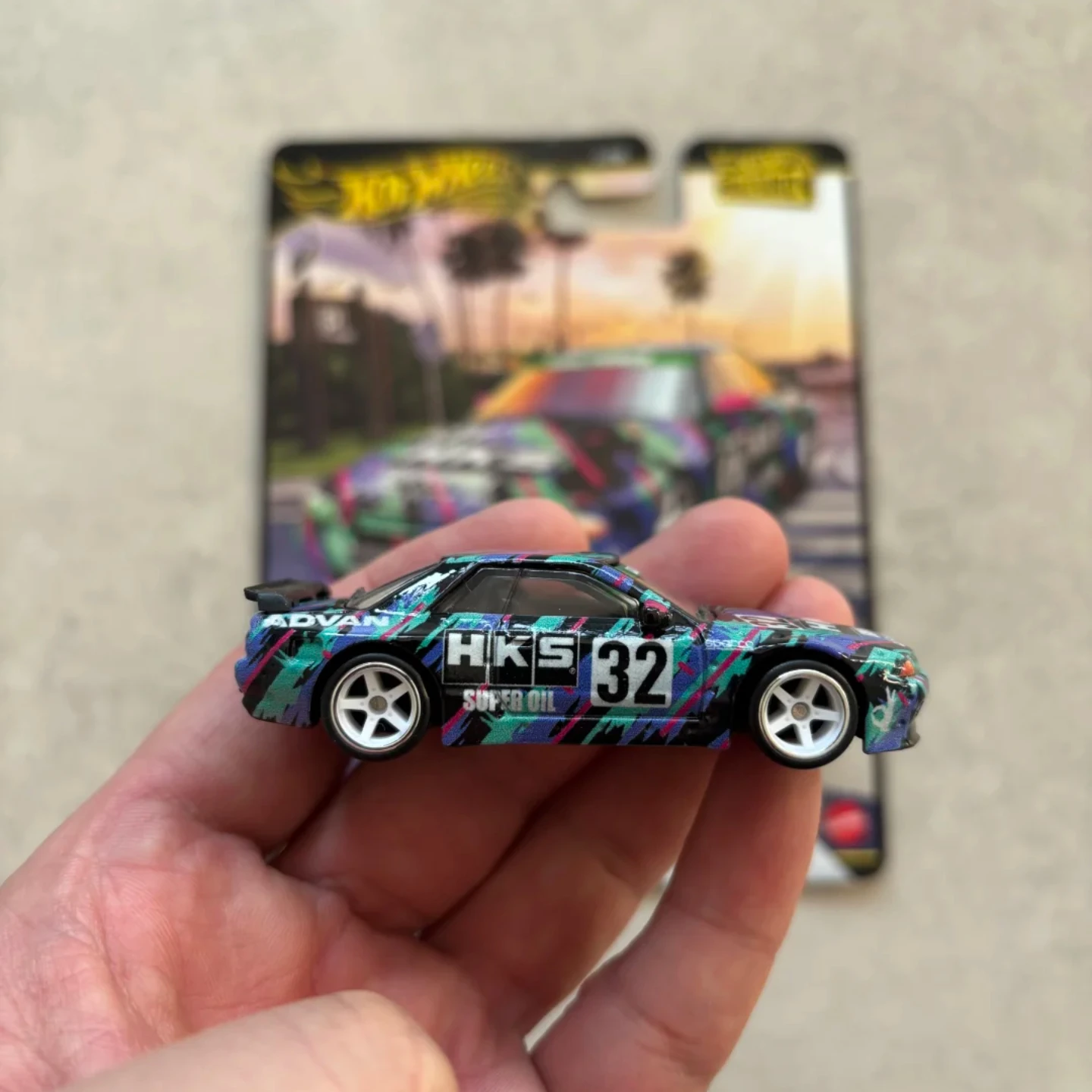 Hot Wheels Gold Label NISSAN SKYLINE GT-R R32 PANDEM Boulevard Series Metal Base & Rubber Tires 1:64 Scale Collectible Toy