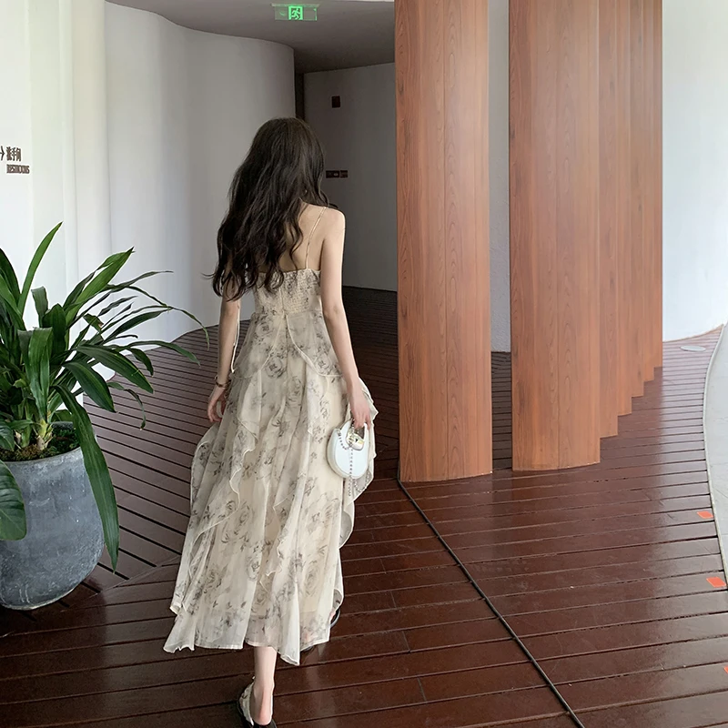 

Пляжное платье для отдыха на море, для поездки в Сишуанбаньна, стильное и привлекательное платье на бретельках с принтом.