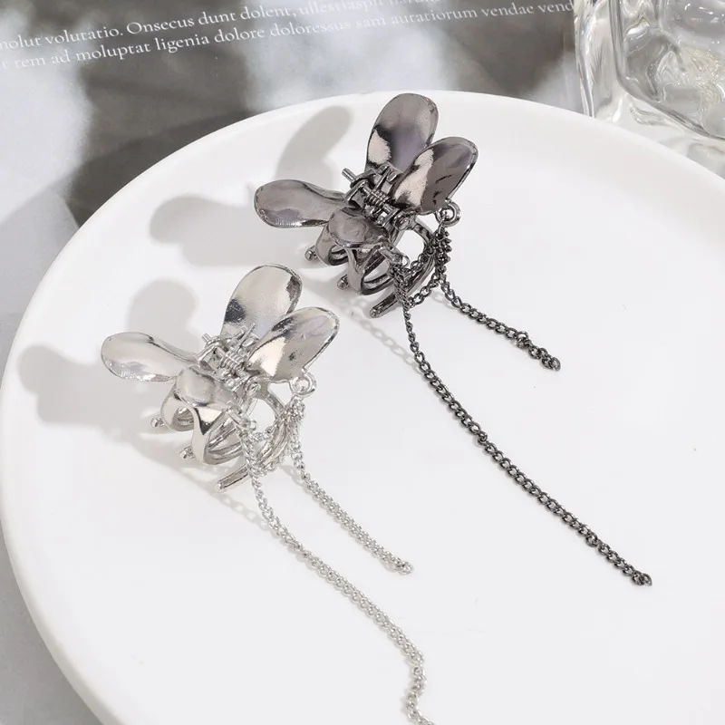 Y2K Metal Chain Butterfly Hair Claw Barrettes Ladies Small SharkClip Horsetail Hairpin Hair Accessories for Women Headwear