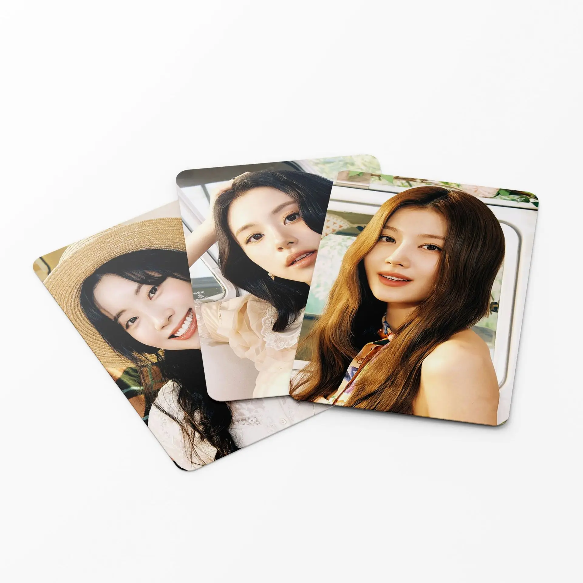 متوفر في المخزون مجموعة فتاة 55 قطعة ألبوم جديد مرتين Lomocard MOMO SANA مجموعة المعجبين بطاقة بريدية بطاقة صور المعبود تحصيل بطاقة هدية