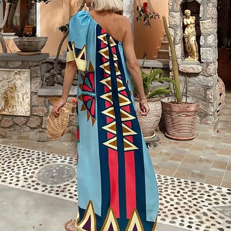 Abito ampio con tasca stampata geometrica Abito estivo asimmetrico con spalle scoperte a maniche corte Nuovi abiti Boho con collo inclinato per le vacanze