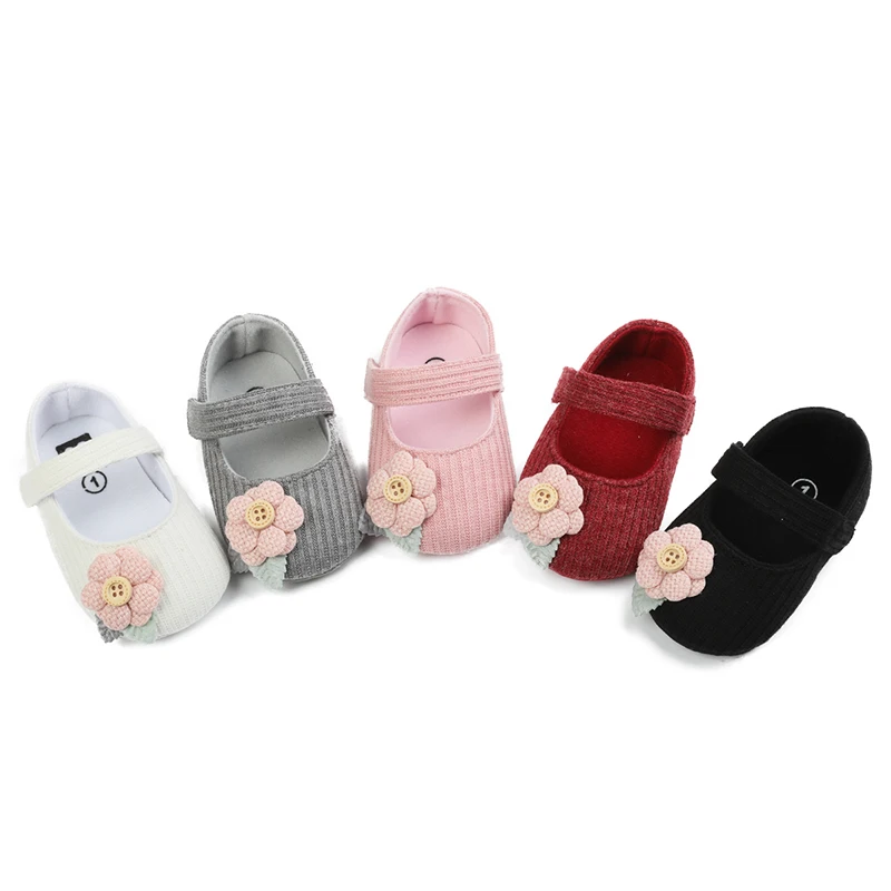 Zapatos antideslizantes de suela suave para bebés y niñas, zapatos de princesa con flores para primeros pasos, primavera y otoño