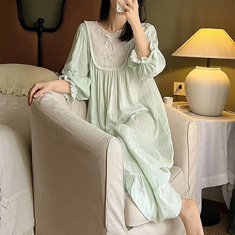 

Clearance Sales Light-weight 100% cotton gauze princess nightgowns sweet embroidery full sleeves nightdress breathable nightie