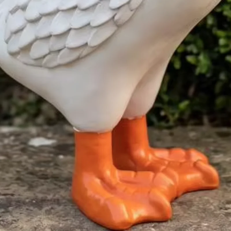 

Country Style Porch Decor Realistic White Goose Statue 6/12 Resin Figurine Porch Goose Sculpture with Sand-fillable Base Outdoor