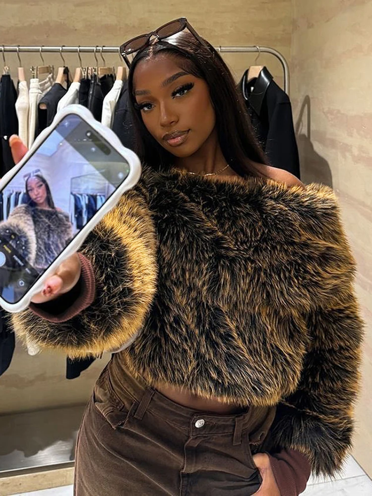 

Leosoxs теплый меховой свитер женский Y2K Роскошный лоскутный зимний тренд с косым воротником и длинными рукавами уличная одежда дикое узкое укороченное пальто